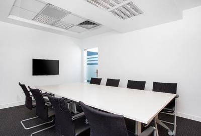 Acces nelimitat la spa?ii de co-working in Regus Charles de Gaulle - 2