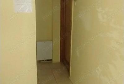 110.000 E ! Spa?iu comercial la parter de bloc zona TRAIAN - 2