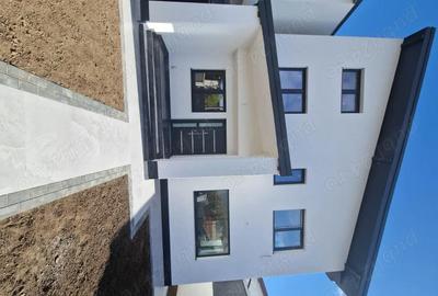 Casă cu 5 camere cu Teren 220 Mp în Pantelimon - 7