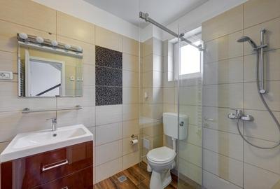 Casă individuală cu 5 camere cu Canalizare în Crevedia - 11