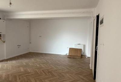 Apartament cu 2 camere semidecomandat în Bucium - 2