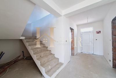 Casa individuala. Panouri Fotovoltaice. Suprafata generoasa. - 2