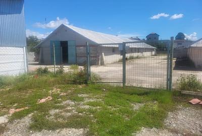 VAND FABRICA DE PAVELE, HALE INDUSTRIALE, LIVADA POMI FRUCTIFERI, BIROU