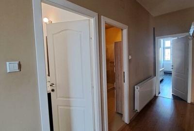 Central, lângă Facultatea de Medicină Dentară Central, lângă Facultatea de Medicină Dentară - 4