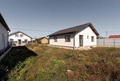 Reco Casa Osorhei in cartierul nou de case - 2