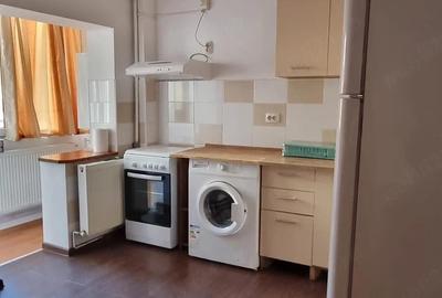 Apartament cu 3 camere decomandat în Micro 5 - 4