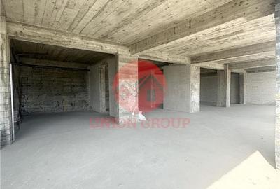 Spațiu comercial, de 250 mp, în Nord - 9