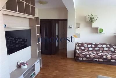 Apartament cu 3 camere în Central - 1