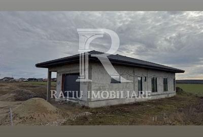 Casă cu 4 camere cu Teren 559 Mp în Girișu de Criș - 3