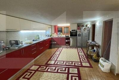 Casa cu 4 camere, 210 mp utili, teren cu 350 mp, Dambul Pietros - 2