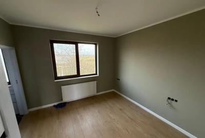 Casă cu 4 camere cu Teren 480 Mp în Săsar - 9