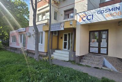 Spațiu comercial, de 65 mp, în 9 Mai - 23