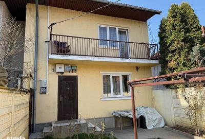 Casă cu 2 camere cu Teren 150 Mp în Titulescu