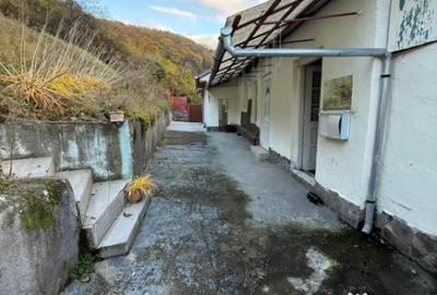 Casă cu 3 camere cu Canalizare în Central - 4