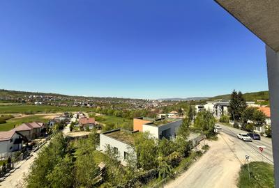 Apartament cu 4 camere semidecomandat, mobilat în Borhanci - 11