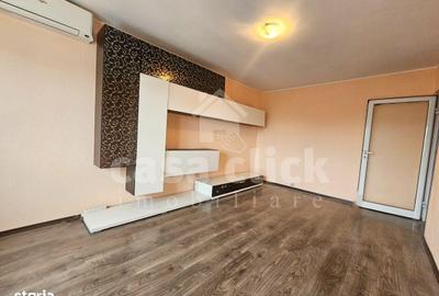 Apartament cu 3 camere în Micro 16