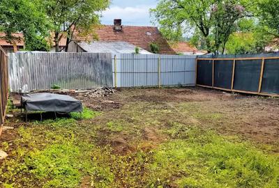 De vanzare casa pentru renovare completa Colonie, Petro?ani - 2