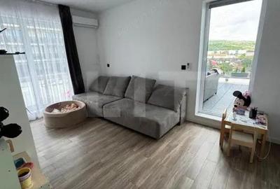 Apartament cu 3 camere decomandat în Central - 1