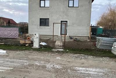 Casă cu 4 camere în Domnești - 3