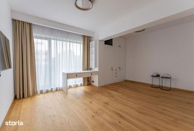 Apartament cu 4 camere în Central - 11