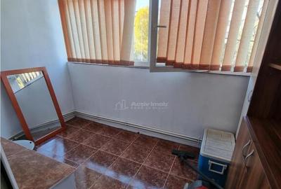 Apartament 4 camere et 1 str Bucuresti zona 700 - 12