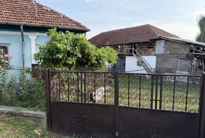 Casă cu 4 camere în Bunești - 5