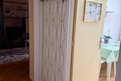 Apartament cu 3 camere semidecomandat în Pajura - 2