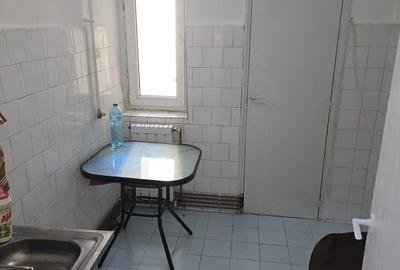 Resita Apartament cu o camera (garsoniera) ultracentral in Resita - 2