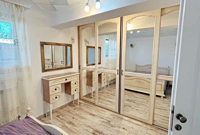 Apartament cu 7 camere decomandat în Bucium - 10