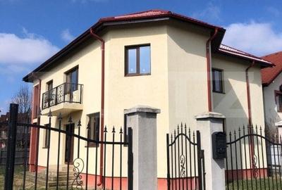 Vila cu 5 camere, 214 mp, teren de 536 mp, Targoviste-Priseaca