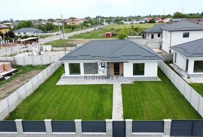 Casă individuală cu 4 camere cu Canalizare în Domnești - 3