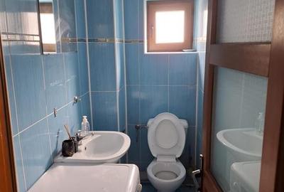 Apartament cu 3 camere decomandat, mobilat în 9 Mai - 11