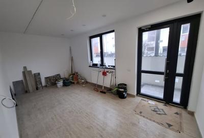 Hotel/Pensiune, de 350 mp, în Apărătorii Patriei - 6