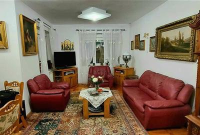 Casă individuală cu 6 camere cu Teren 554 Mp în Central - 2