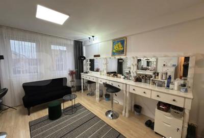 Apartament cu 3 camere decomandat în Central - 8