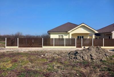 Casă cu 3 camere cu Teren 300 Mp în Beregsău Mare - 4