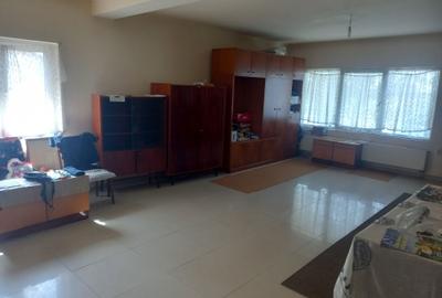 Casă cu 4 camere în Mehala - 4