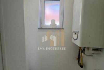 Spațiu comercial, de 80 mp, în Central - 4