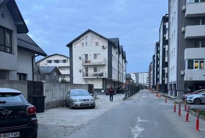 Teren de 370 mp, în Apărătorii Patriei - 3