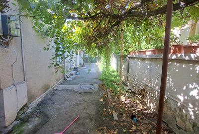 Zona Tomis 2 - casa caramida renovabila / 3 camere - 1
