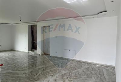 Casa / Vila cu 5 camere de vanzare in zona Central - 8