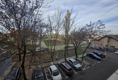 Apartament 3 camere Decomandat Toporasi Etaj 2 - 3