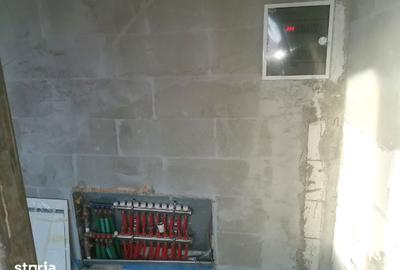 Casă cu 6 camere cu Teren 2500 Mp în Milcovul - 8