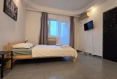 Garsoniera Jean Louis Calderon / Universitate - 8