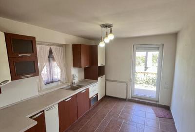 Casa de vanzare Frumusani - Spatiu Comercial la Parter - 25 - 4