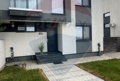 Casă cu 4 camere cu Teren 250 Mp în Domnești