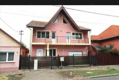 Casă cu Teren 400 Mp în Mircea cel Bătrân - 9