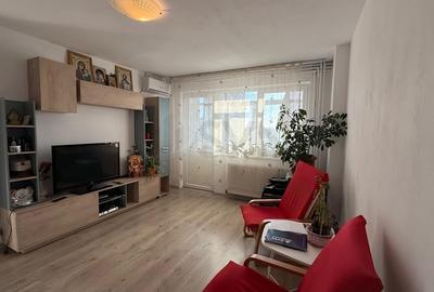 Apartament cu 2 camere semidecomandat, mobilat în P-ța Unirii