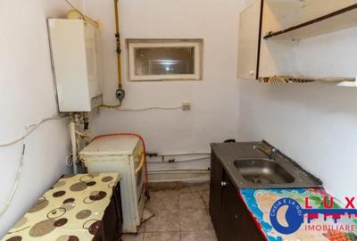 Casă cu 3 camere cu Canalizare în Central - 5