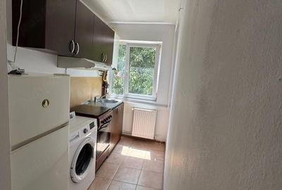 Apartament cu 2 camere semidecomandat în Govândari